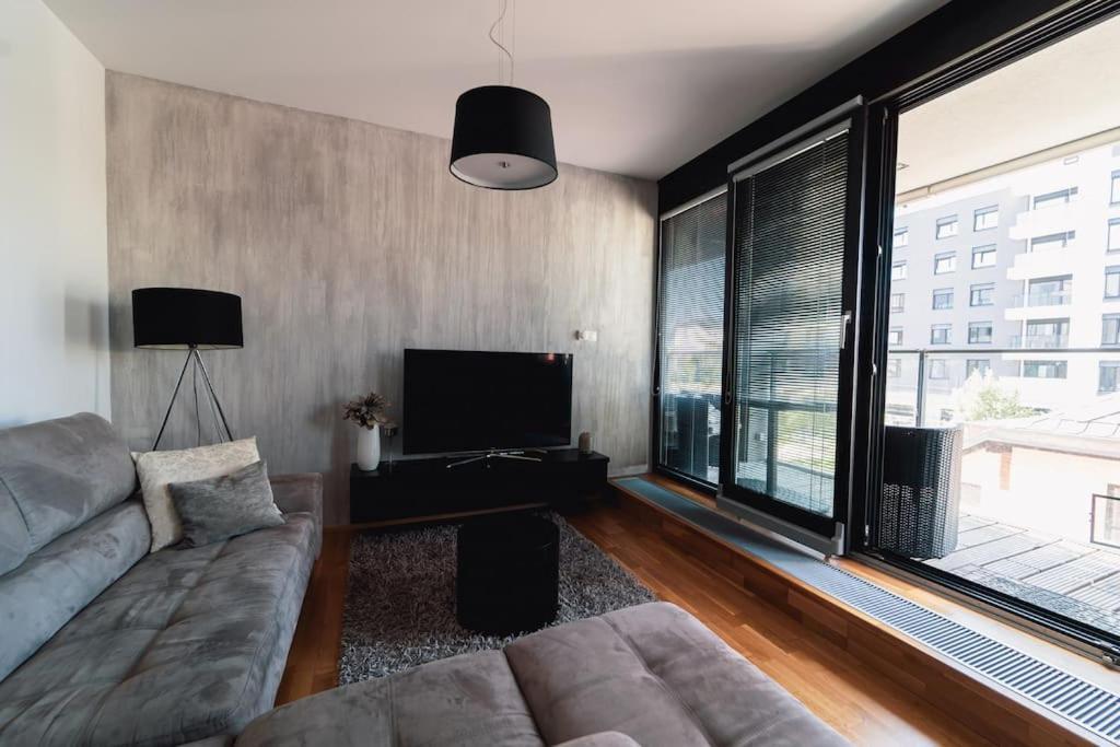 Prague Marina River View Apartment Close To City Centre Free Parking Praga Exterior foto